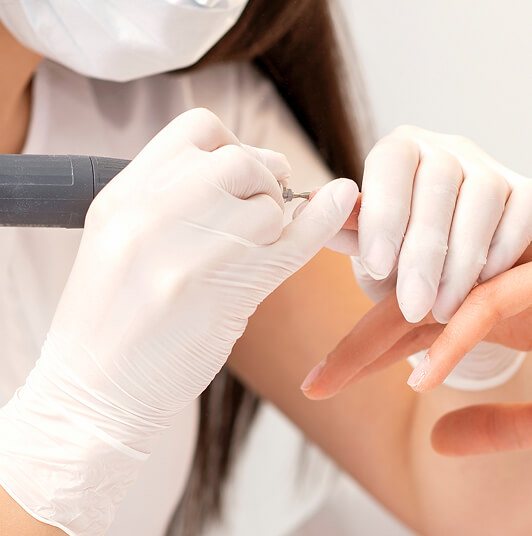 ネイルしている写真